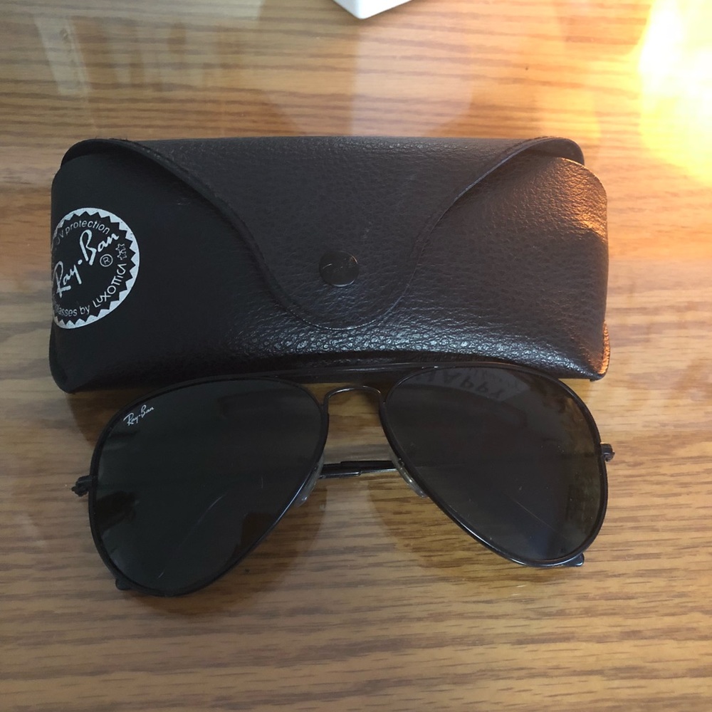 Black Ray Bans